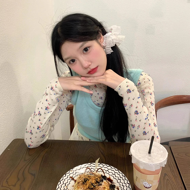 甜美叠穿针织马甲背心女印花打底