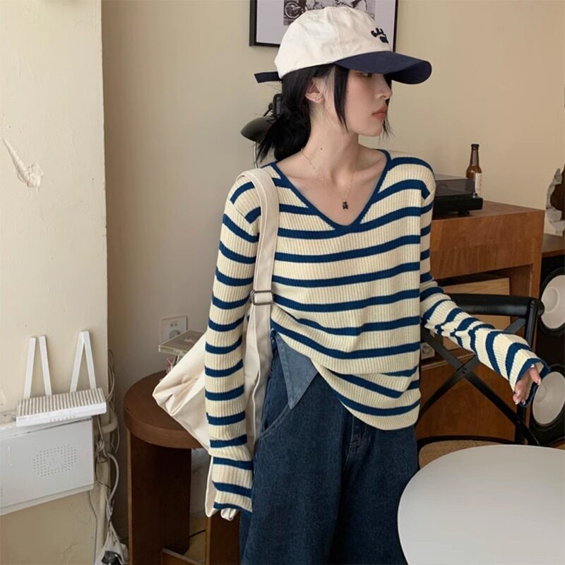 V领法式气质长袖T恤女撞色条纹