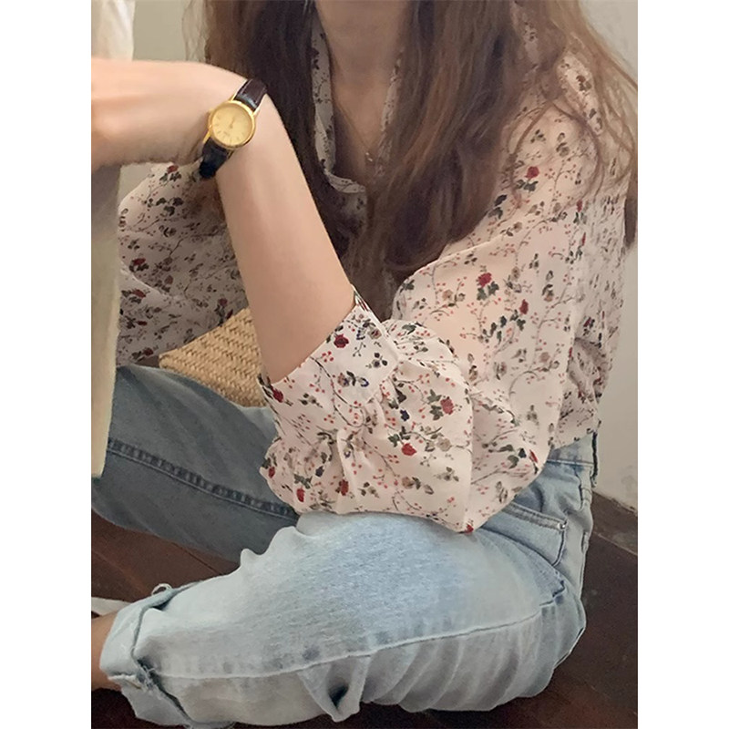 碎花雪纺衬衫女薄款上衣v领衬衣