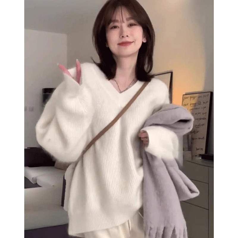 奶fufu白色v领毛衣女软糯内搭
