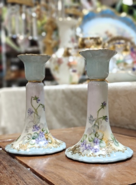 法国利摩日手绘鎏金烛台一对