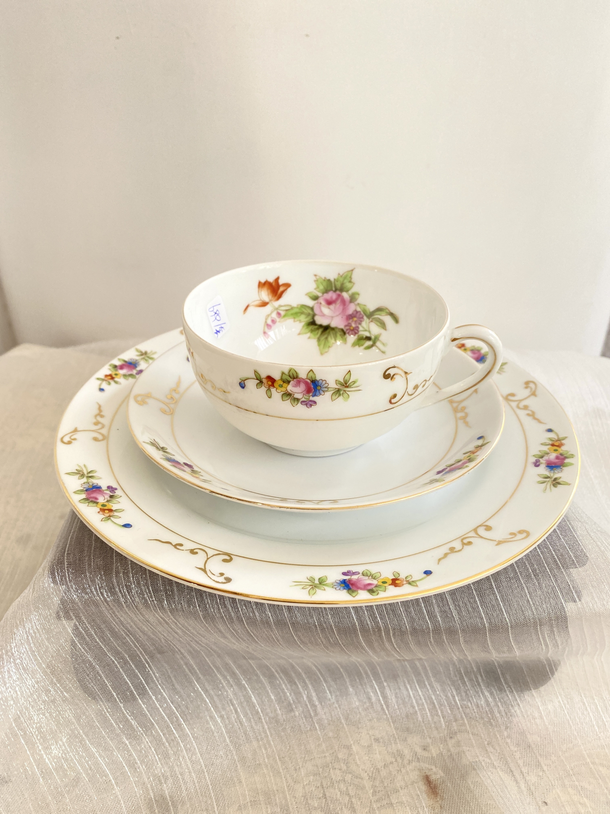 日本则武骨瓷一杯二碟手绘玫瑰花茶杯