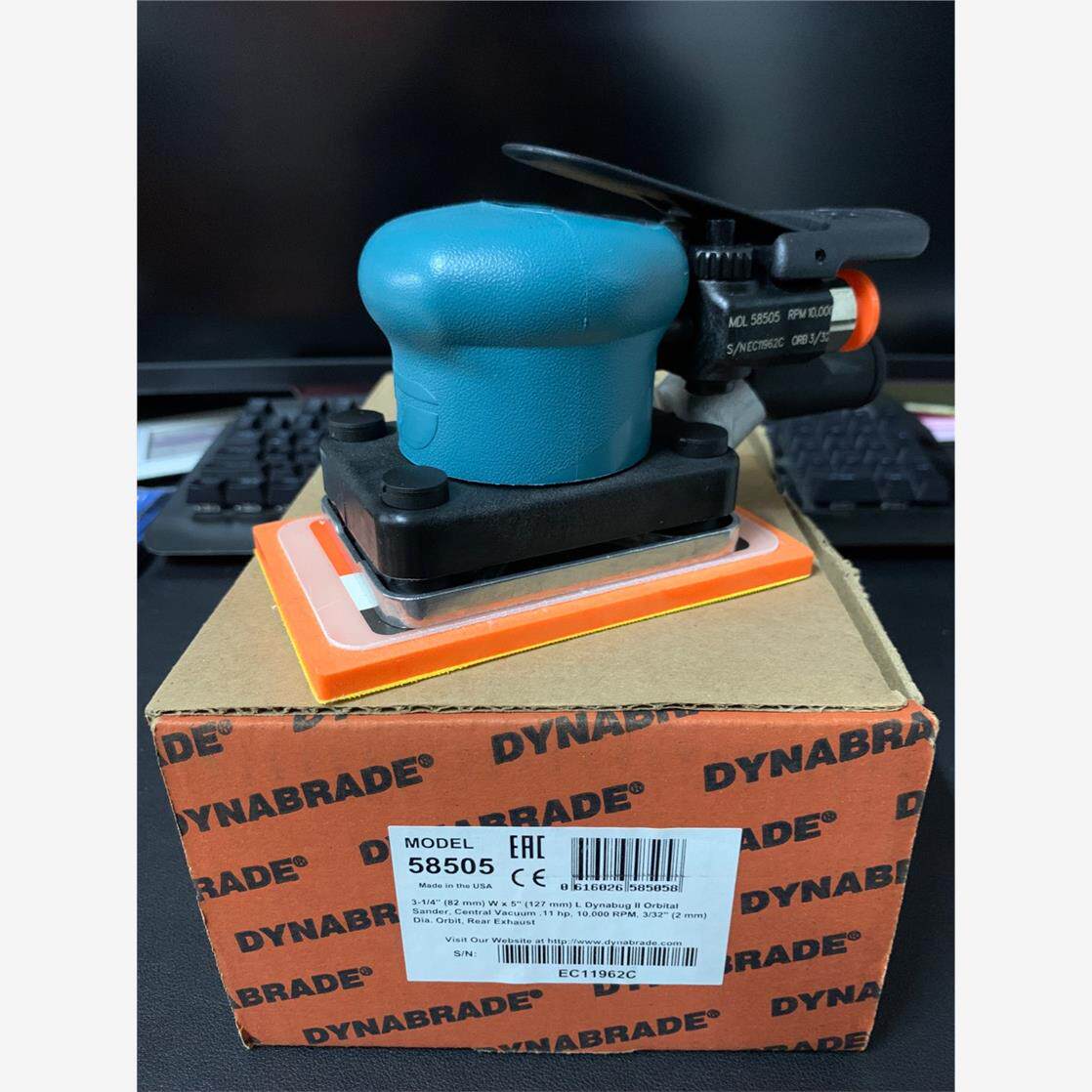 现货美国DYNABRADE丹纳布雷工业级3x5寸中央吸尘气动打磨机研磨机