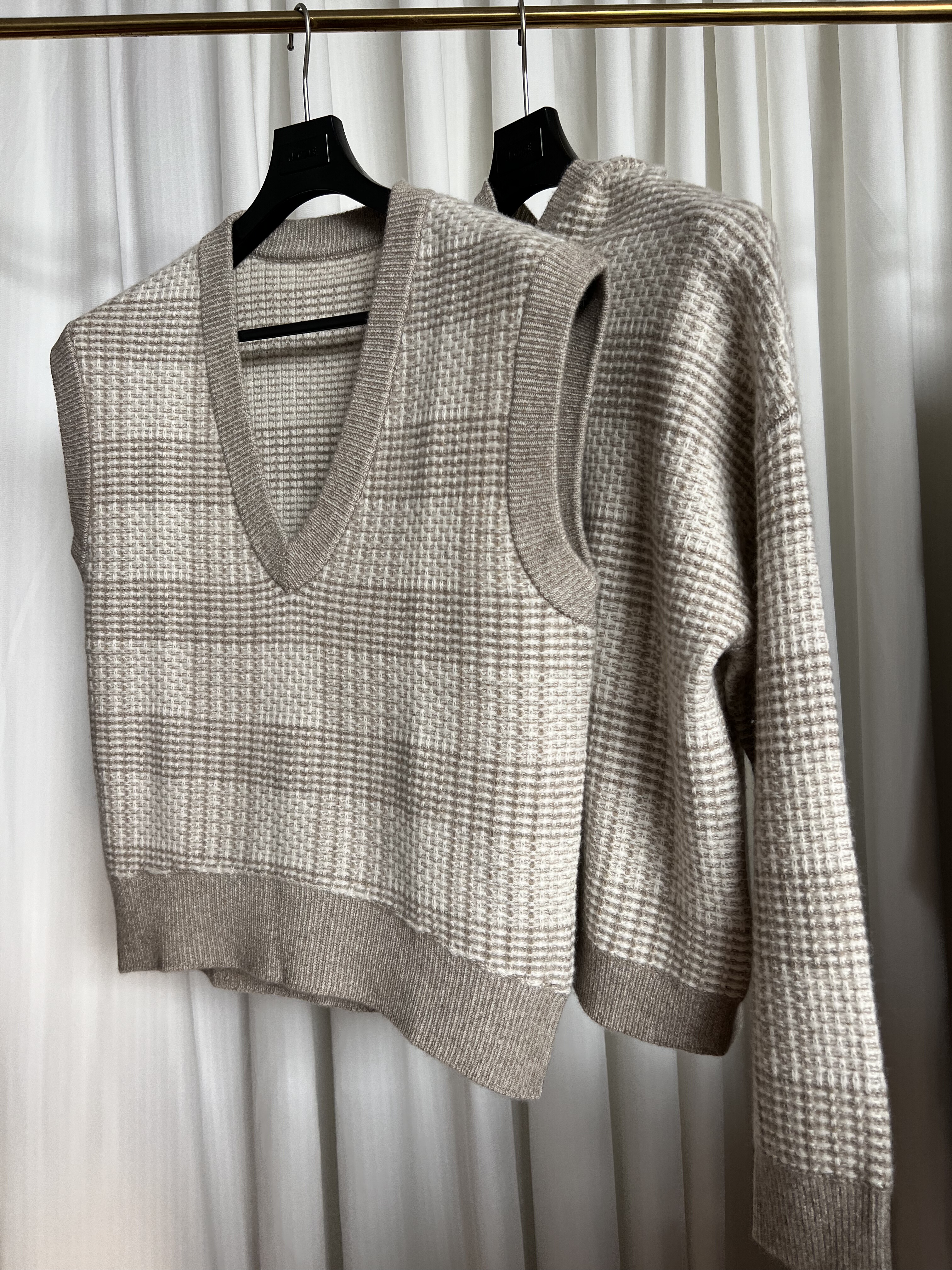 特惠 小禾源纱同款双面提花针织连帽套头羊绒衫女学院风休闲外套