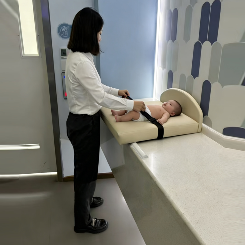 婴儿抚触台软垫可定做母婴馆换尿布按摩垫游泳馆护理台软包