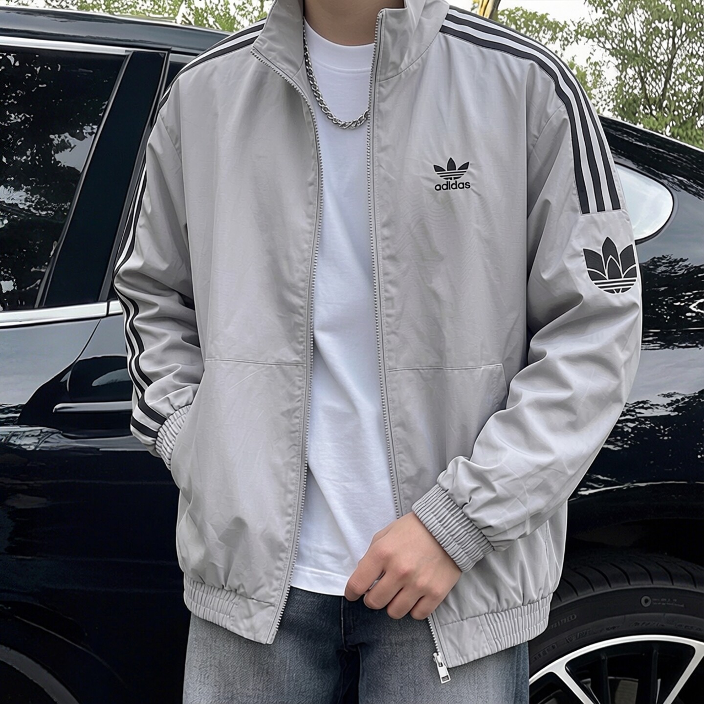 Adidas阿迪达斯三叶草男女款灰色简约三条纹运动外套宽松防风夹克