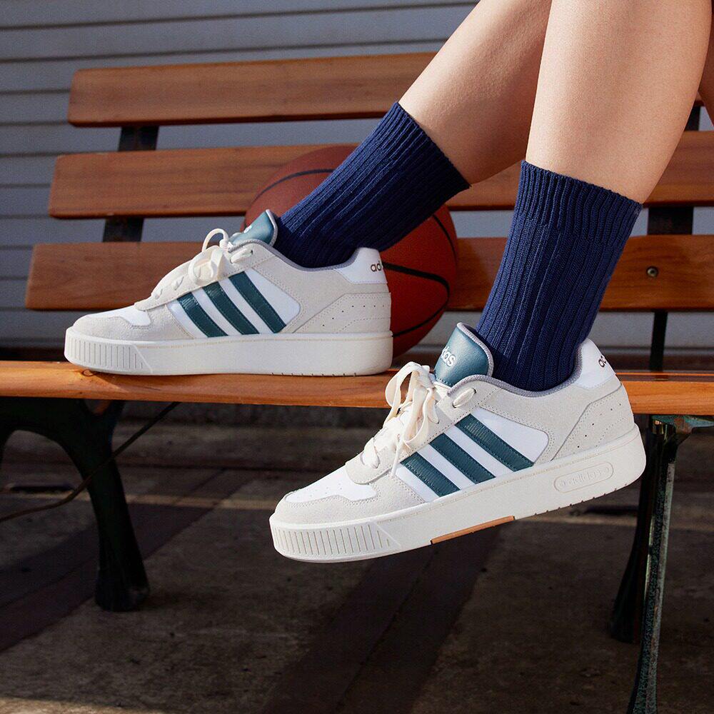 阿迪达斯adidas2025新款时尚休闲男款经典低帮休闲运动板鞋JH8812