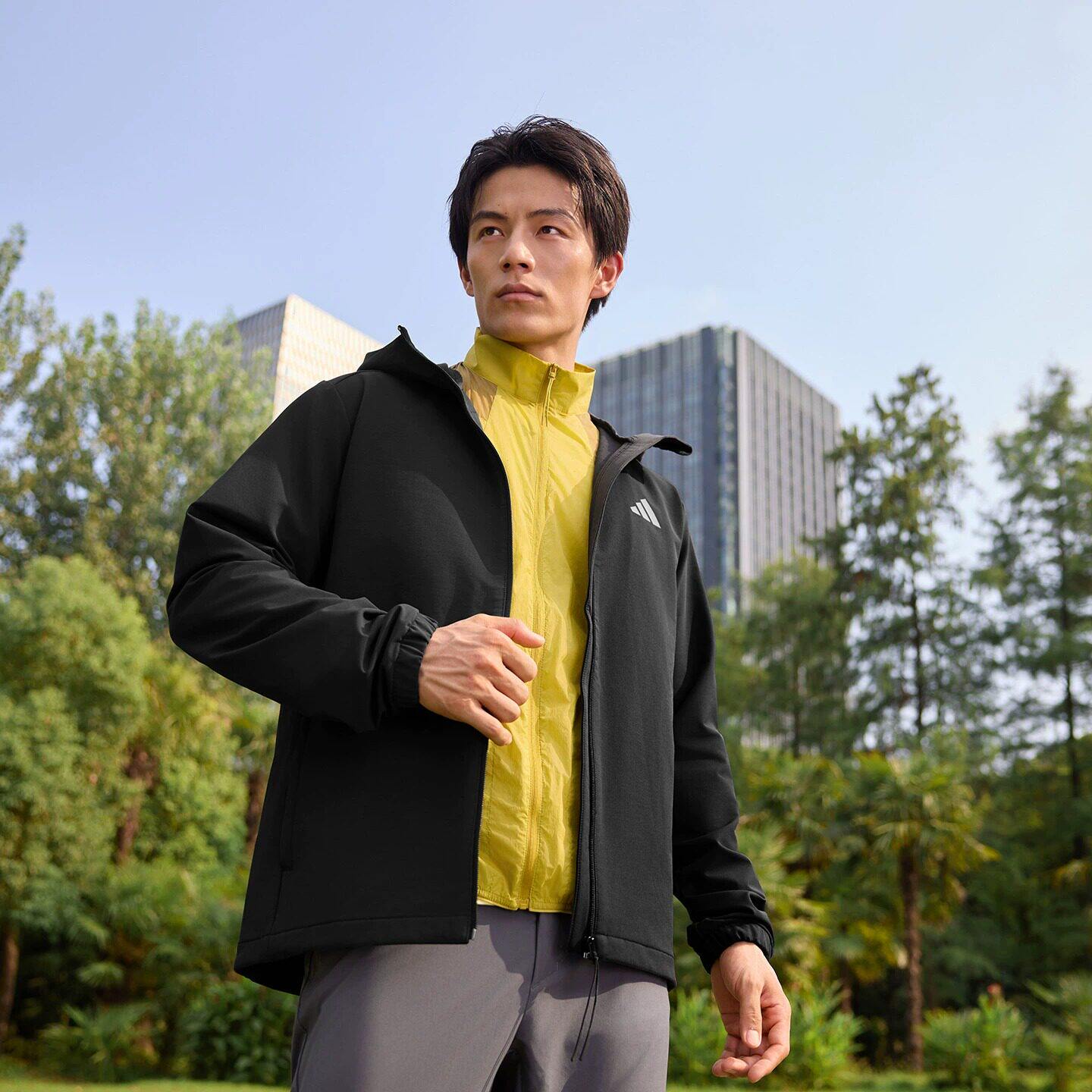 拒水防风休闲连帽夹克外套男女秋冬新款adidas阿迪达斯加绒运动服
