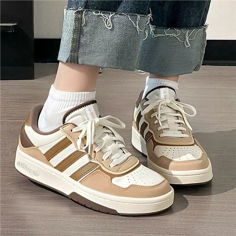 Adidas/阿迪达斯三叶草男女款户外鞋经典款百搭舒适低帮休闲板鞋