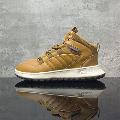 Adidas阿迪达斯秋冬正品男女加绒保暖高帮旅游百搭高帮棉鞋JP7715