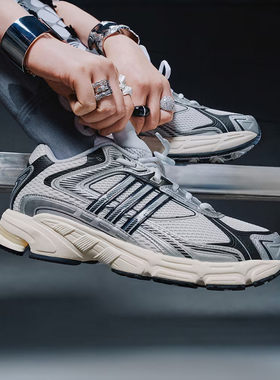 爆款Adidas阿迪达斯跑步鞋男女款