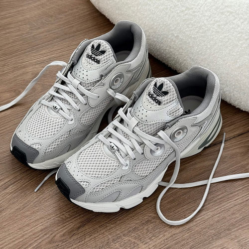 Adidas阿迪达斯正品跑步鞋新款