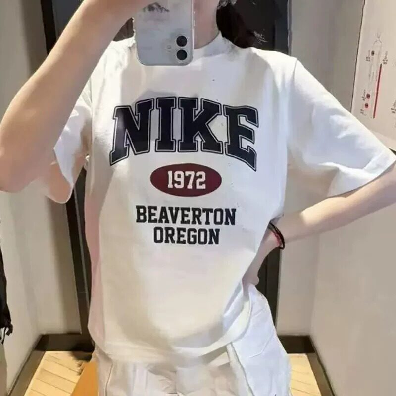 Nike/耐克正品春夏季新款女士印花休闲经典户外休闲圆领短袖T恤