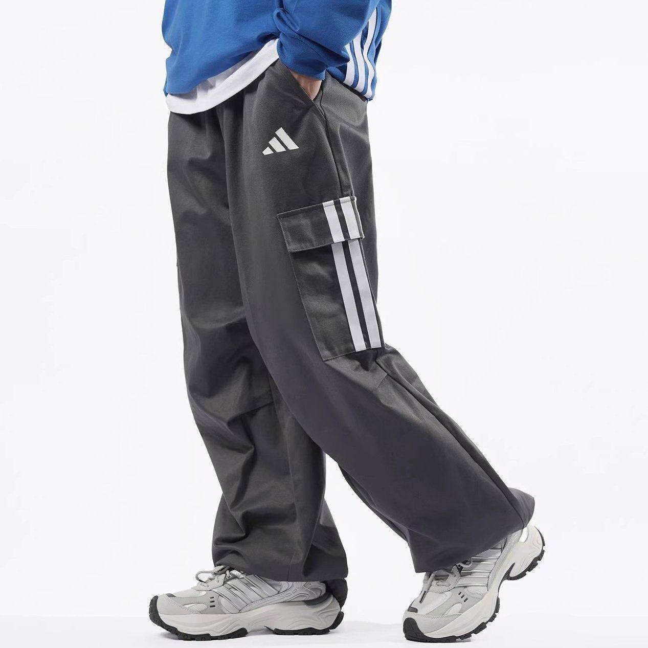 正品Adidas阿迪达斯男裤2026春季新款运动工装伞兵裤长裤女KF2750