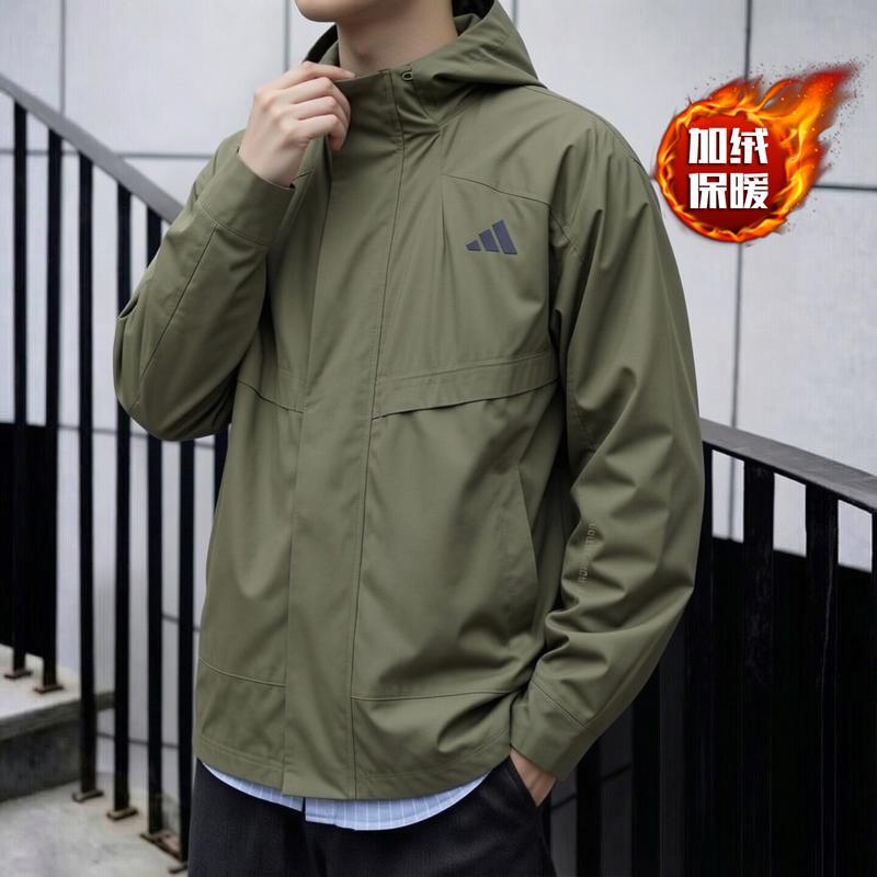 阿迪达斯加绒绿色外套男秋季新款保暖连帽户外梭织宽松男士防风衣