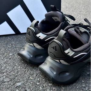 adidas/阿迪达斯正品男女同款黑武士增高厚底老爹鞋时尚百搭潮鞋