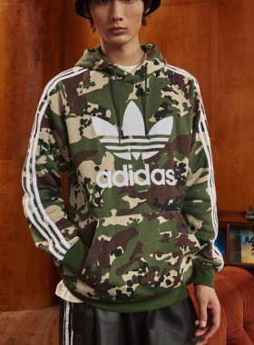 三叶草男子运动迷彩保暖连帽卫衣