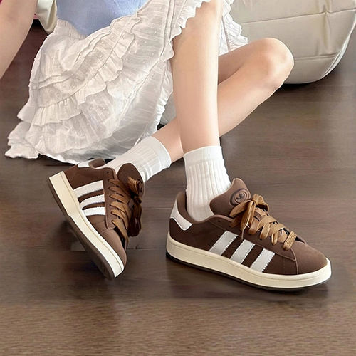 adidas三叶草复古低帮面包板鞋