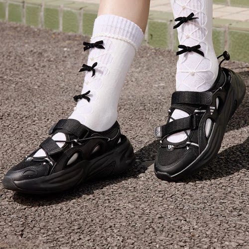 Adidas阿迪达斯镂空透气外穿包头运动凉鞋软底防滑溯溪鞋女JS4582