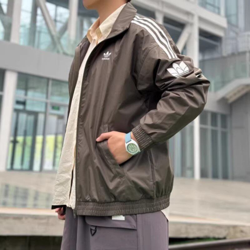 阿迪达斯户外显白显瘦潮流外套春