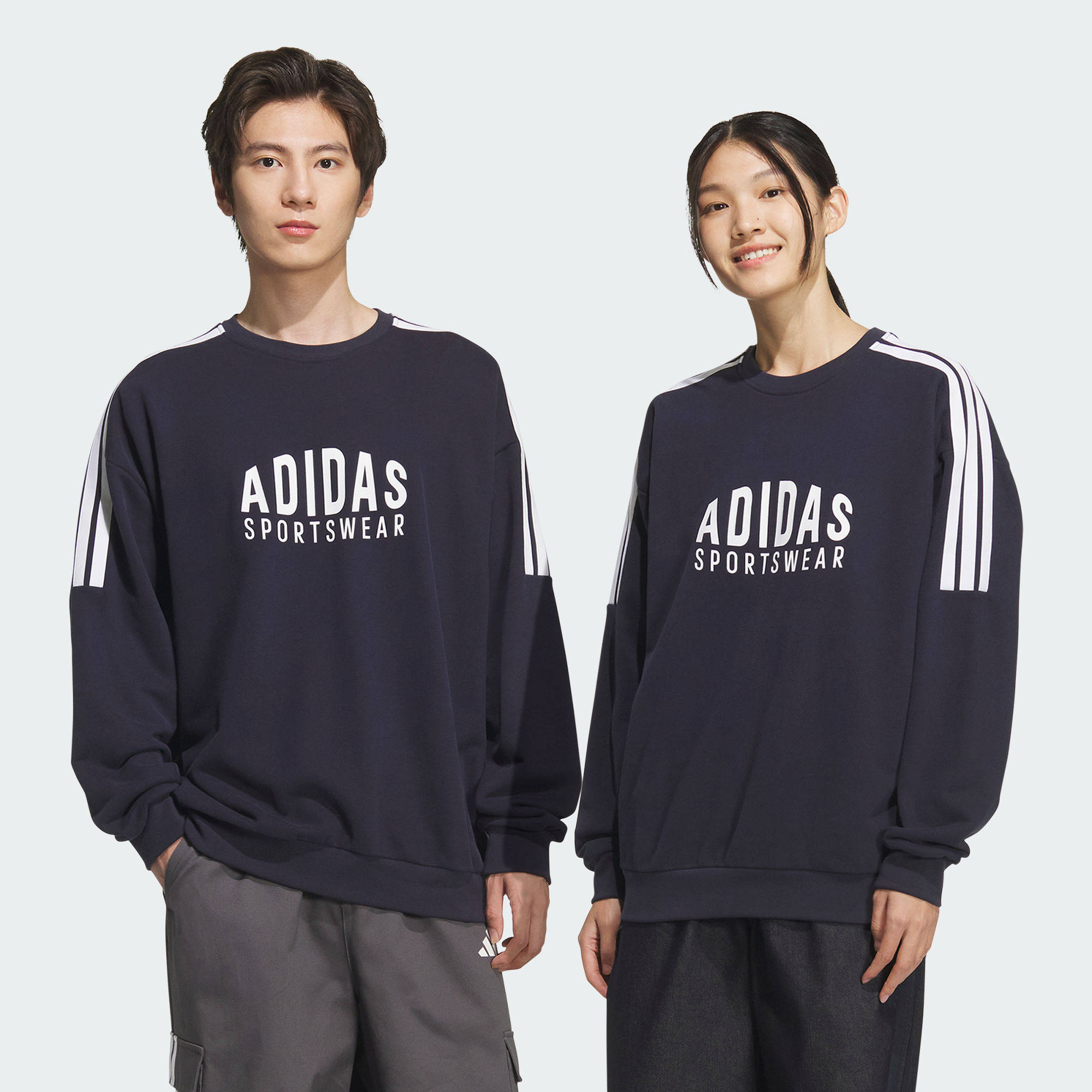 阿迪达斯正品圆领套头卫衣
