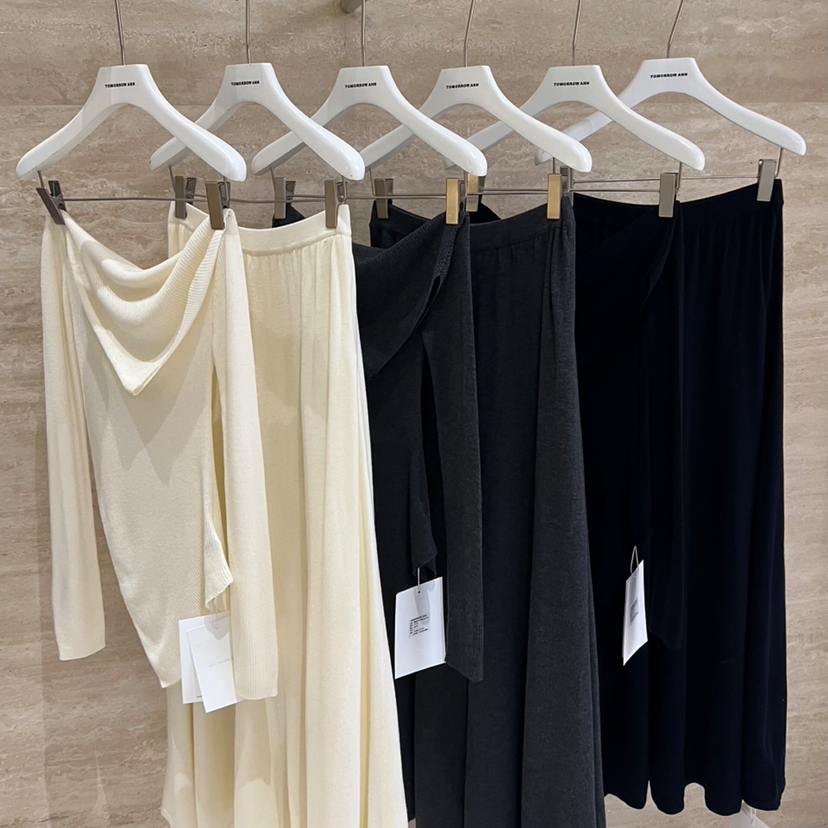 TOMORROW ANN 秋上新高腰极简百搭显瘦半身裙（含5%羊绒）12012