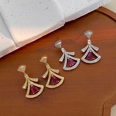 刘亦菲同款耳环白鹿扇形耳钉裙子耳饰轻奢高级感耳坠气质防敏银针