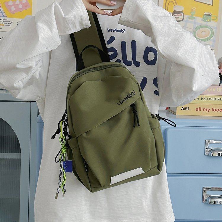 潮流百搭胸包女森系休闲简约运动斜挎包潮牌简约休闲情侣登山小包,箱包皮具/热销女包/男包,胸包,淘宝优惠券,粉丝福利购,淘宝优惠卷