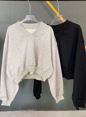2024早春新款短款V领加绒卫衣女高腰运动休闲时尚潮流上衣潮牌