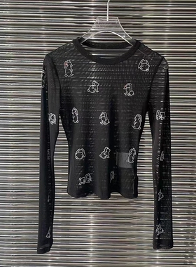 小众24春夏新款设计感黑色薄纱网眼烫钻兔子长袖打底衫圆领t恤女