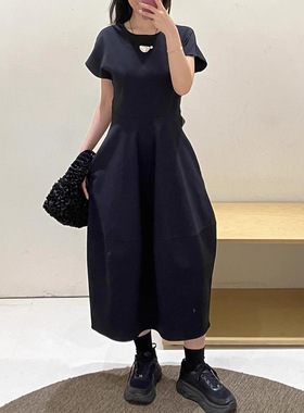 c家修身版型收腰连衣裙黑色棉质花苞灯笼裙25春季新品