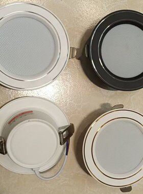 7.5开孔7W三色嵌入式筒灯
