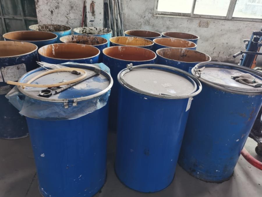 12月30日肇庆新材料公司蓝色铁罐（83个）网络拍卖公告