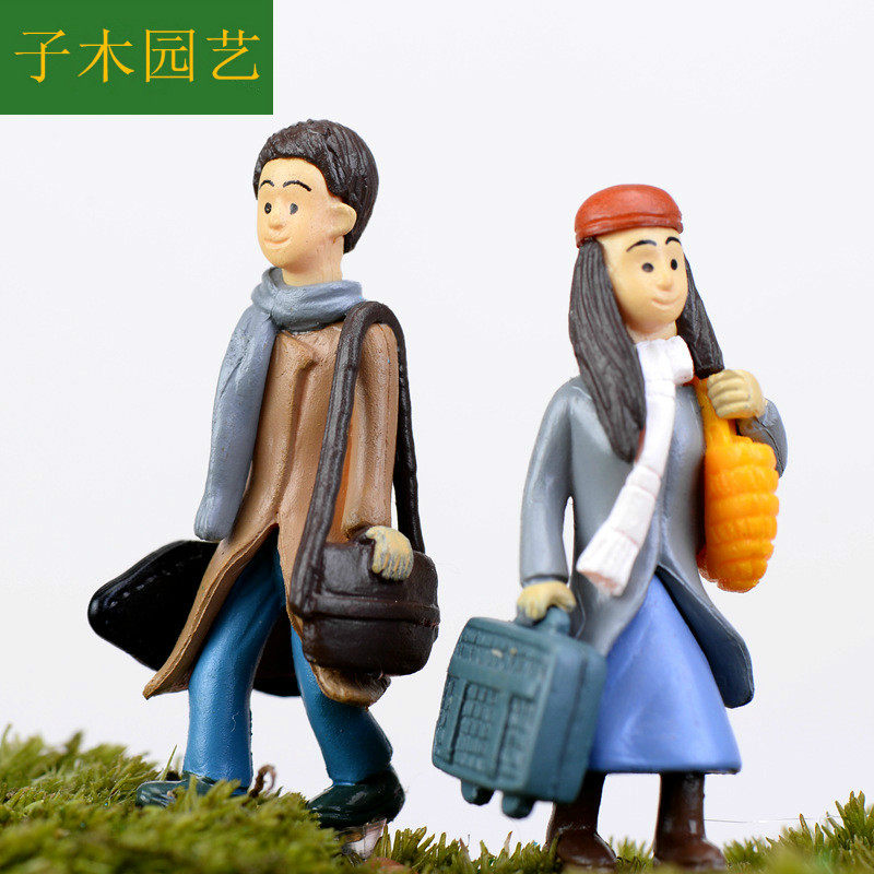 动漫卡通男孩女孩向左走向右走情侣苔藓微景观多肉植物装饰摆件