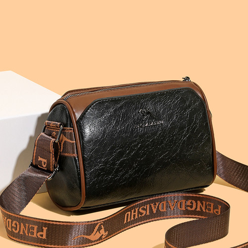 软皮大容量三层斜挎包女2025新款洋气旅行包宽肩带单肩妈妈枕头包