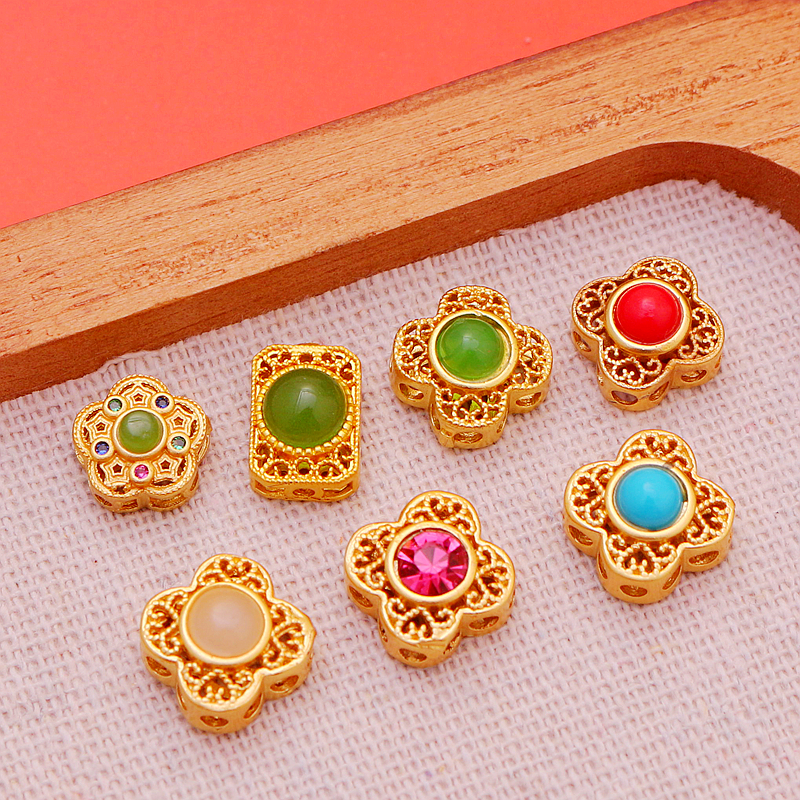 铜镀古法金镶锆镂空爱心花边串珠