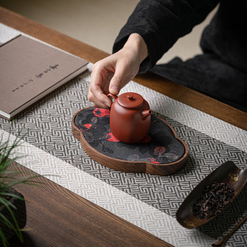 三点水中式胡桃木干泡茶台