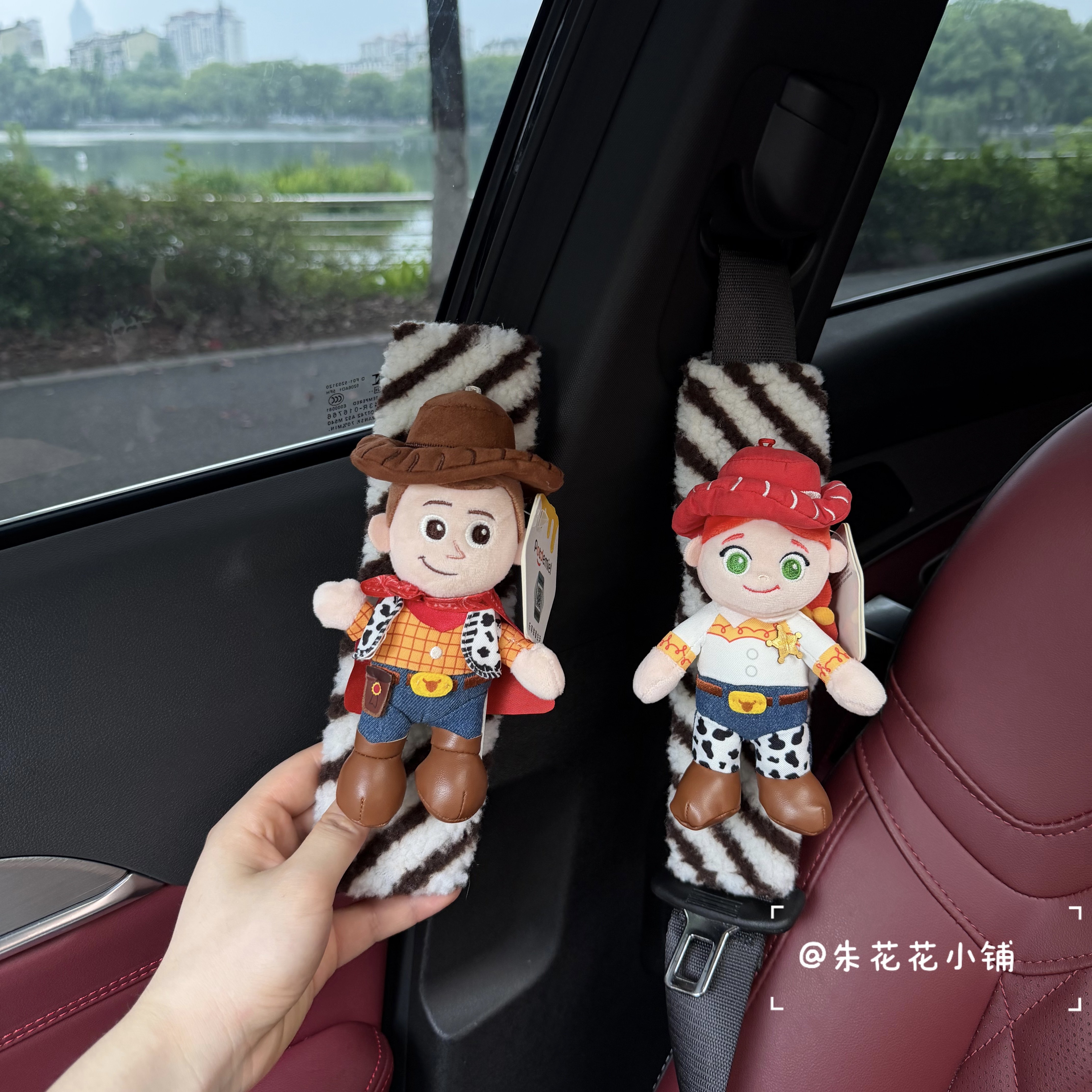 正版玩具总动员胡迪翠丝汽车安全带保护套保险带套车内装饰一对装