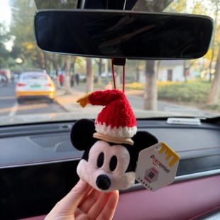 正版圣诞米奇头汽车挂件女生高级感车内饰品创意车载后视镜挂饰