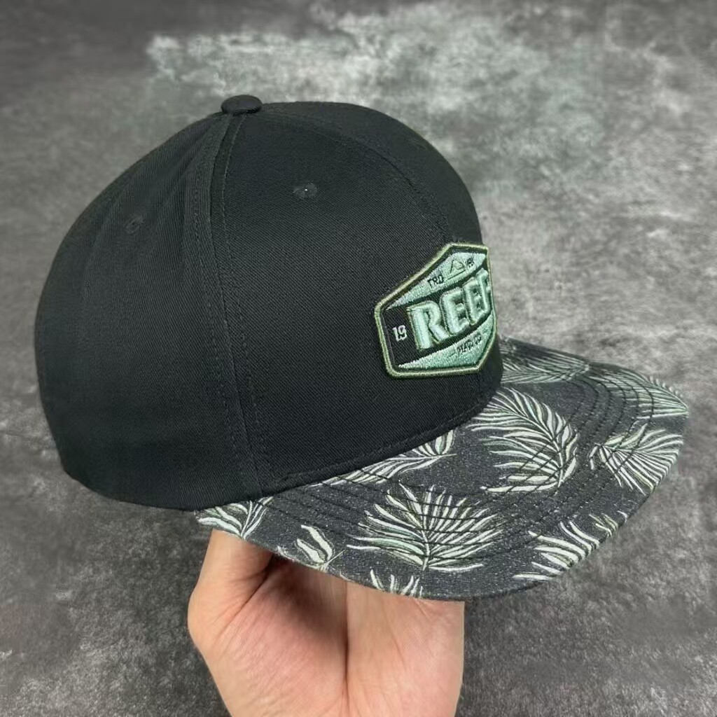 Joker严选 REEF 黑色花鸭舌硬顶略微弯沿棒球帽 Shore Twill