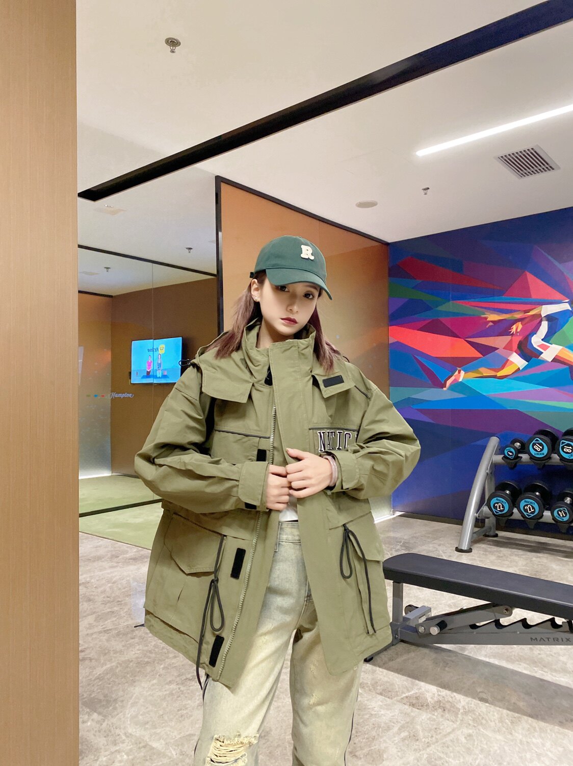 欧货春季新款工装风衣女简约刺绣可抽绳百搭显瘦中长款上衣