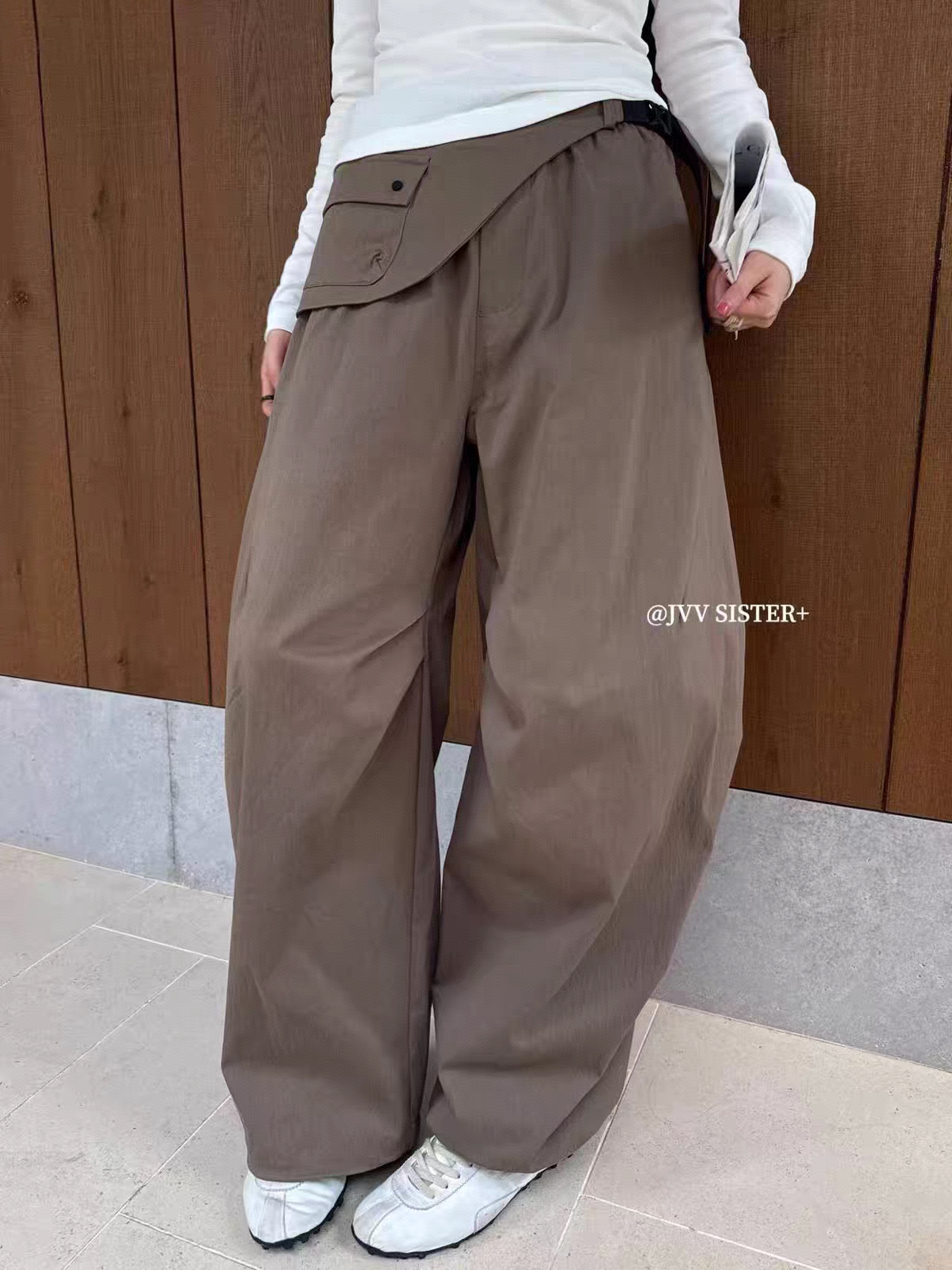 JVVSISTER2026秋冬韩版复古宽松多口袋工装裤女阔腿拖地街舞长裤