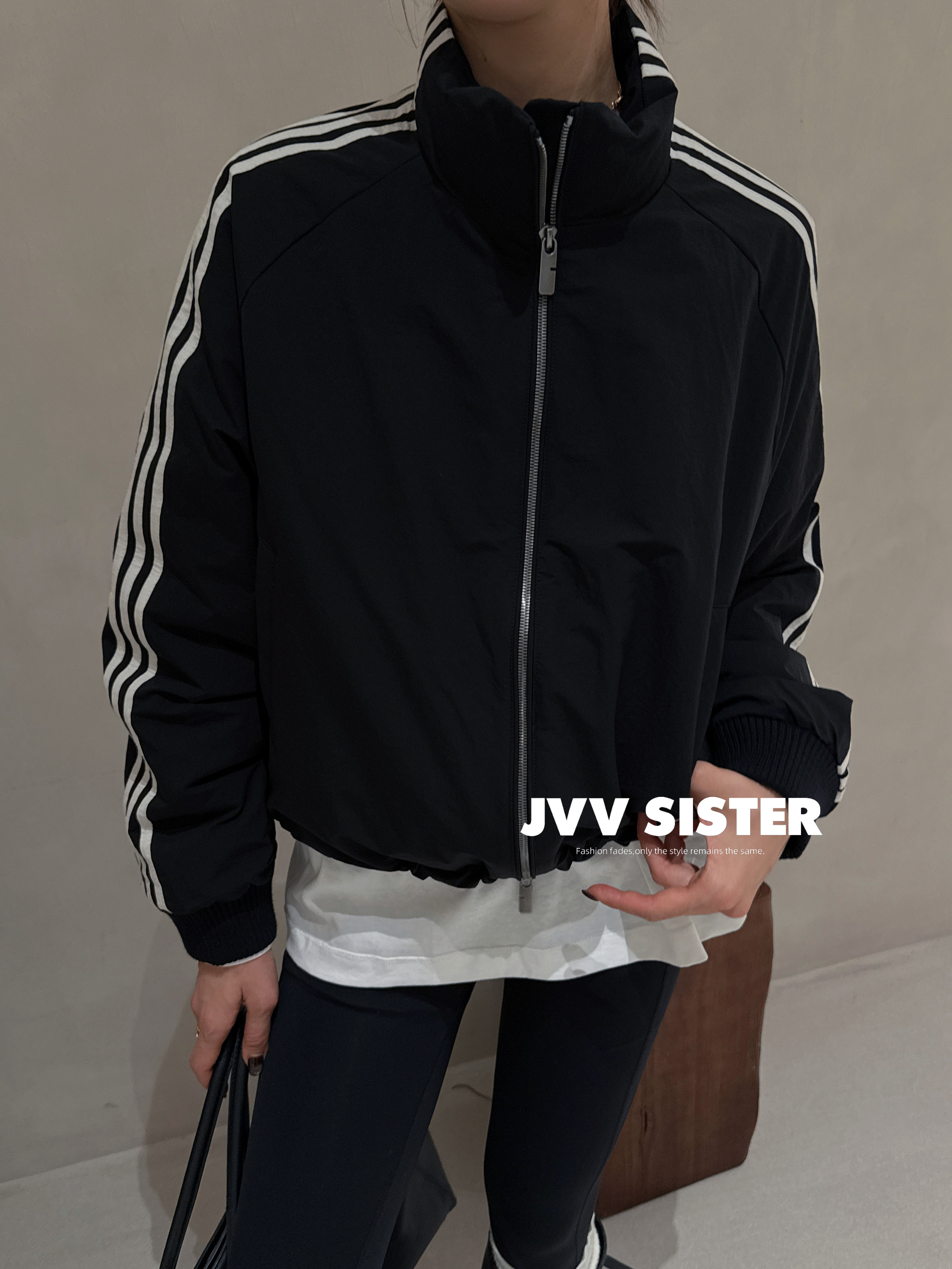 白鸭绒JVVSISTER秋冬轻运动工装外套保暖立领夹克羽绒服91563
