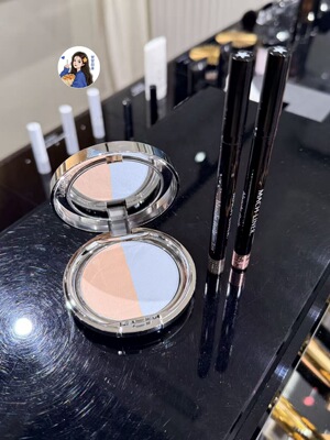 现货 日本专柜blanche etoile滨田胜26春季新款月光幻彩高光粉饼