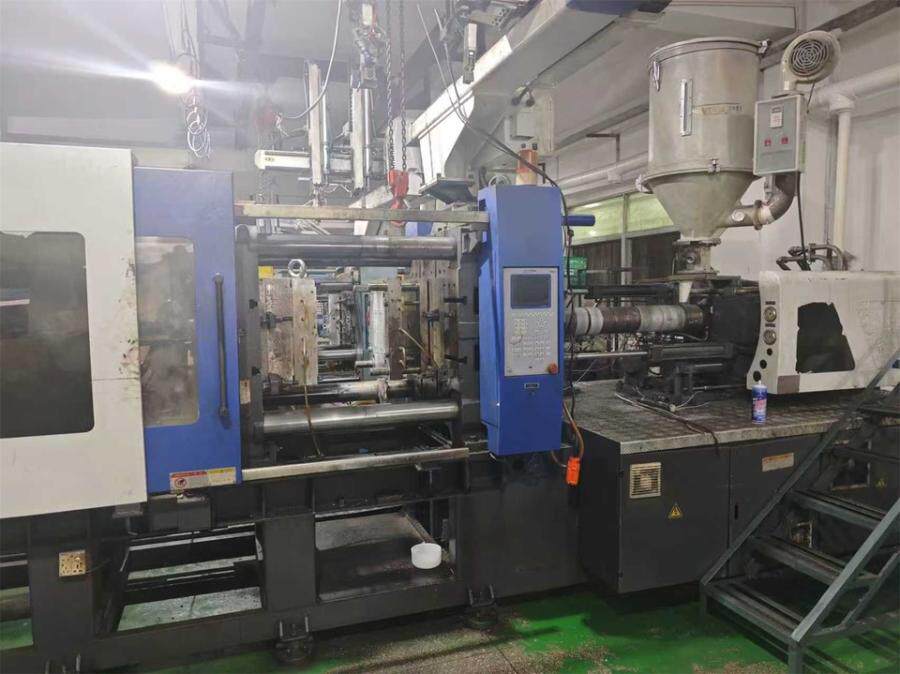 3月5日东莞模具公司二十三台注塑机及一条自动喷油线网络拍卖公告