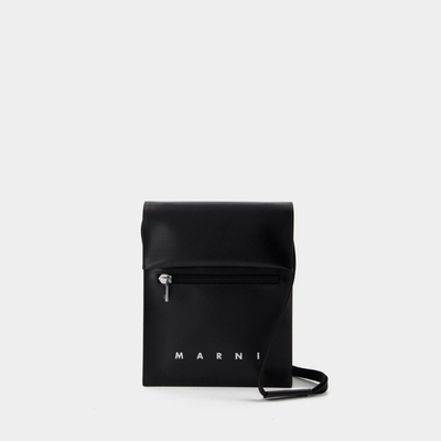 玛尼 Marni Pouch On Strap Crossbody 合成材质肩背包