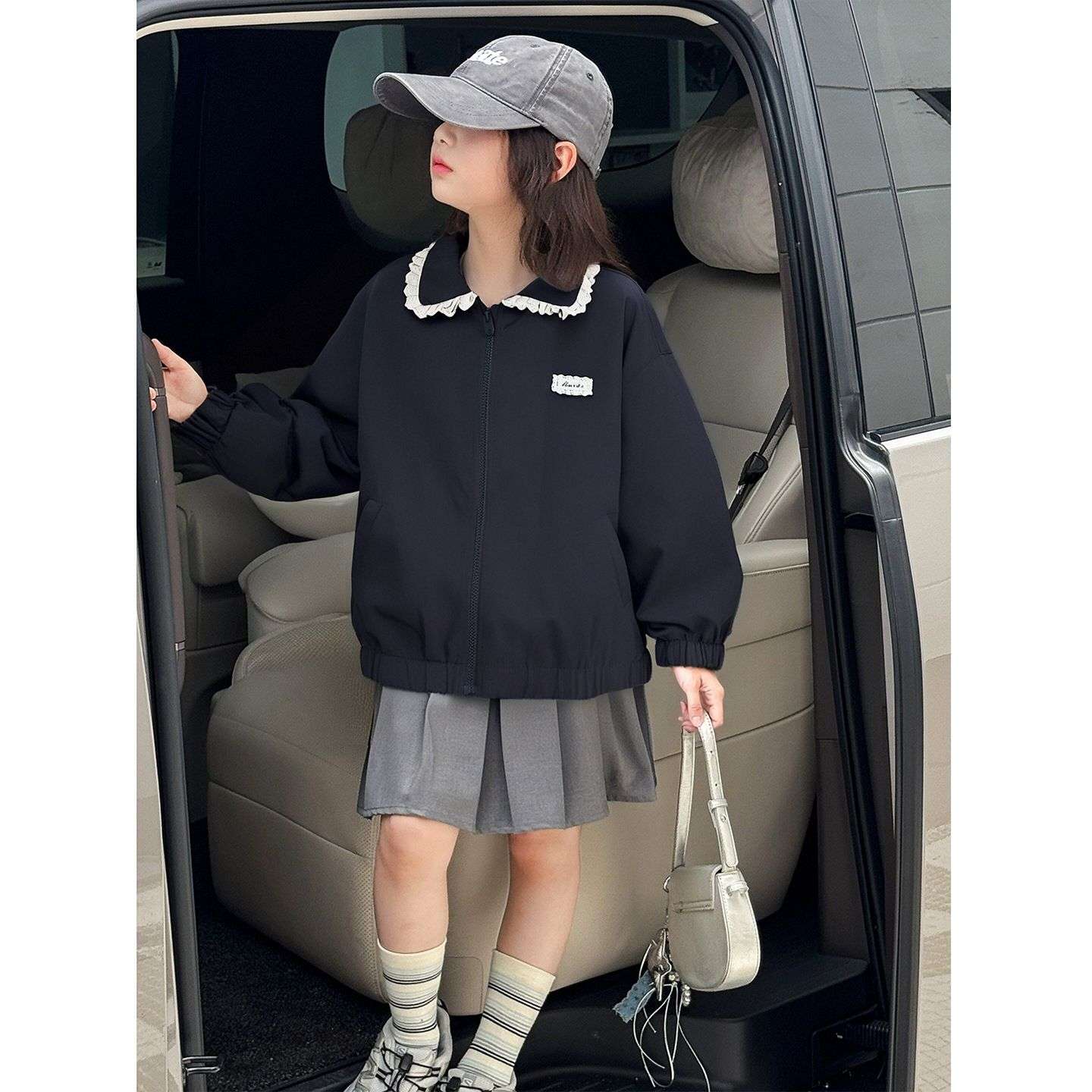 女童秋装外套2025新款女孩儿童超好看春秋款女大童秋季娃娃领夹克