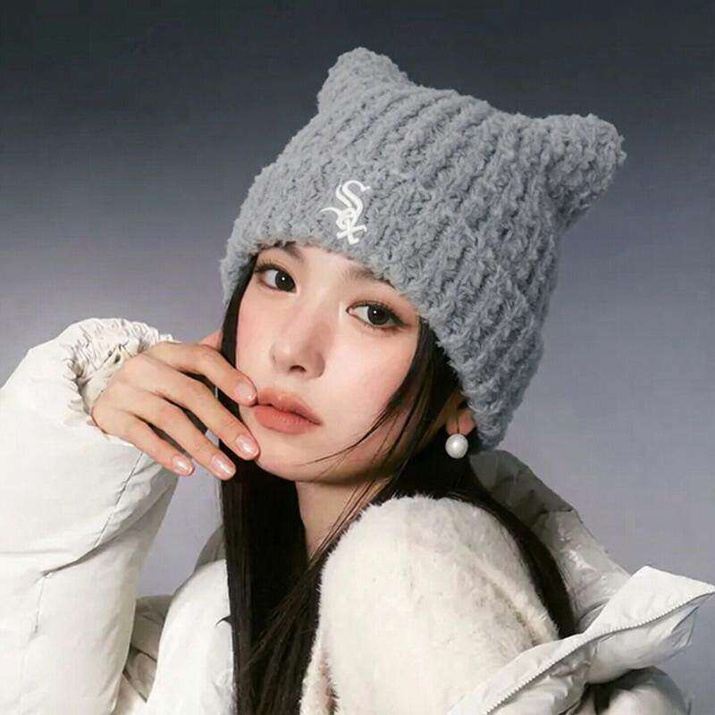 MLB正品女款保暖猫耳针织帽