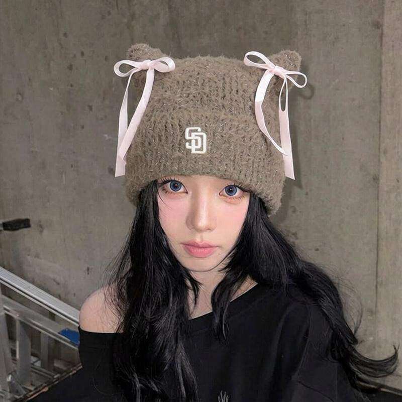 MLB冬季女款毛绒猫耳针织帽