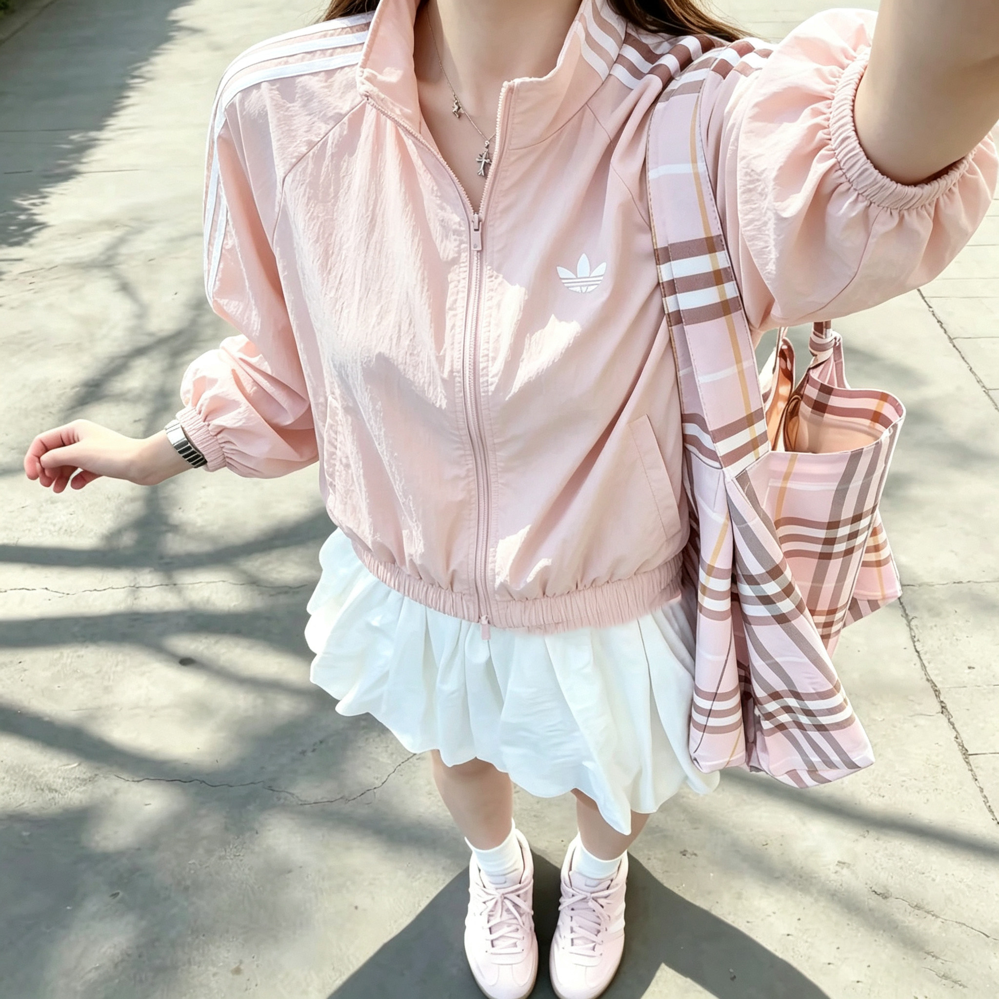 阿迪达斯日常出行潮流穿搭